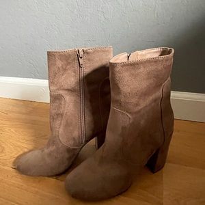 Ankle boots